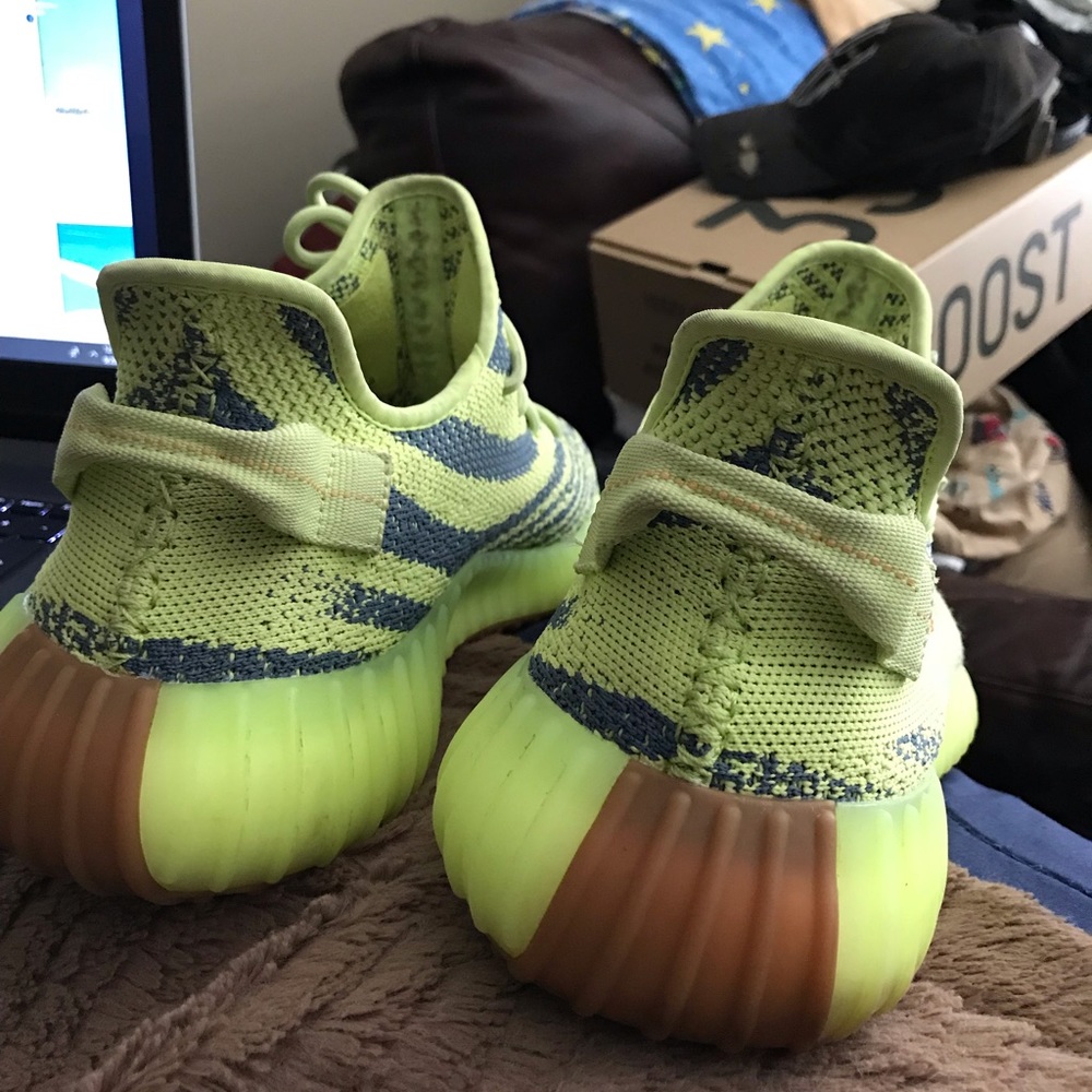 Yeezy boost 350 v2 Semi frozen yellow(Goat) - Picture 2 of 8